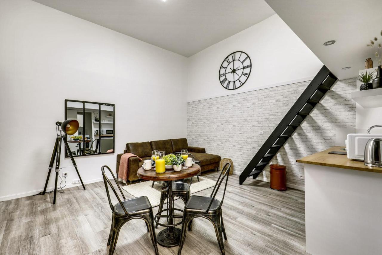 Modern French Studio In Paris Apartamento Exterior foto