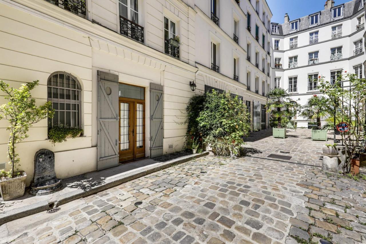 Modern French Studio In Paris Apartamento Exterior foto
